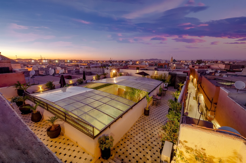 Riad Amina 4/75