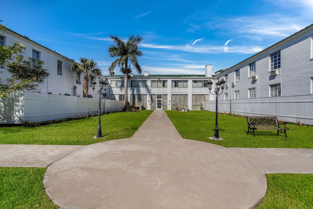 Americas Best Value Inn Historic Clewiston Inn 3/56