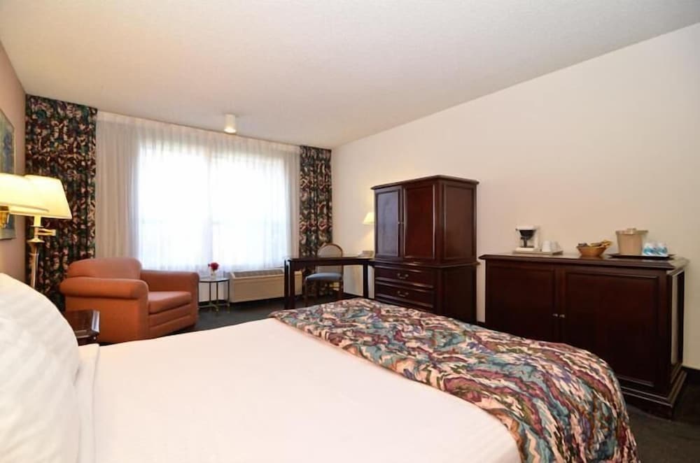 Days Inn by Wyndham Mountain View 24/96