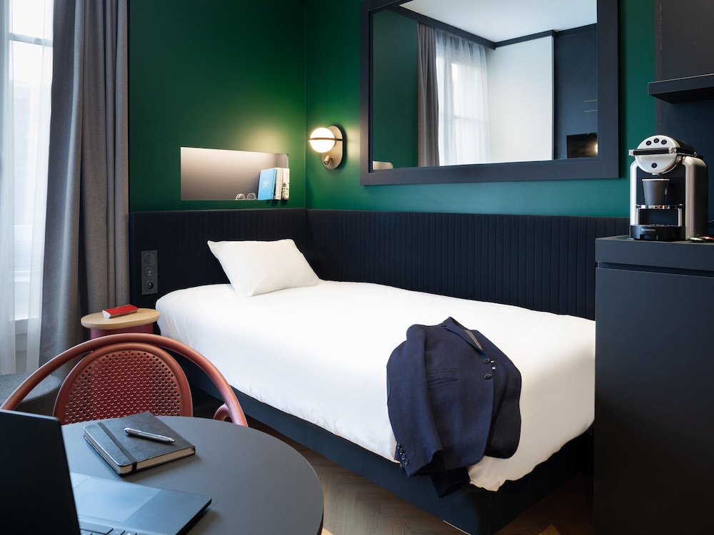 STANDARD, SINGLE BED
