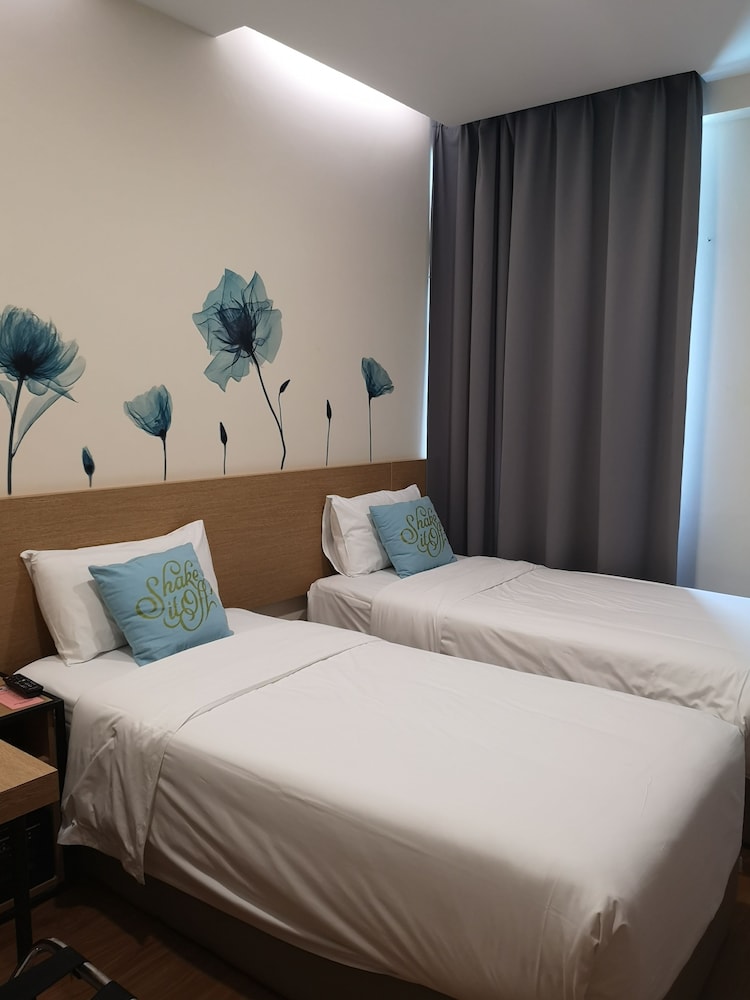 SUPERIOR, TWIN BEDS