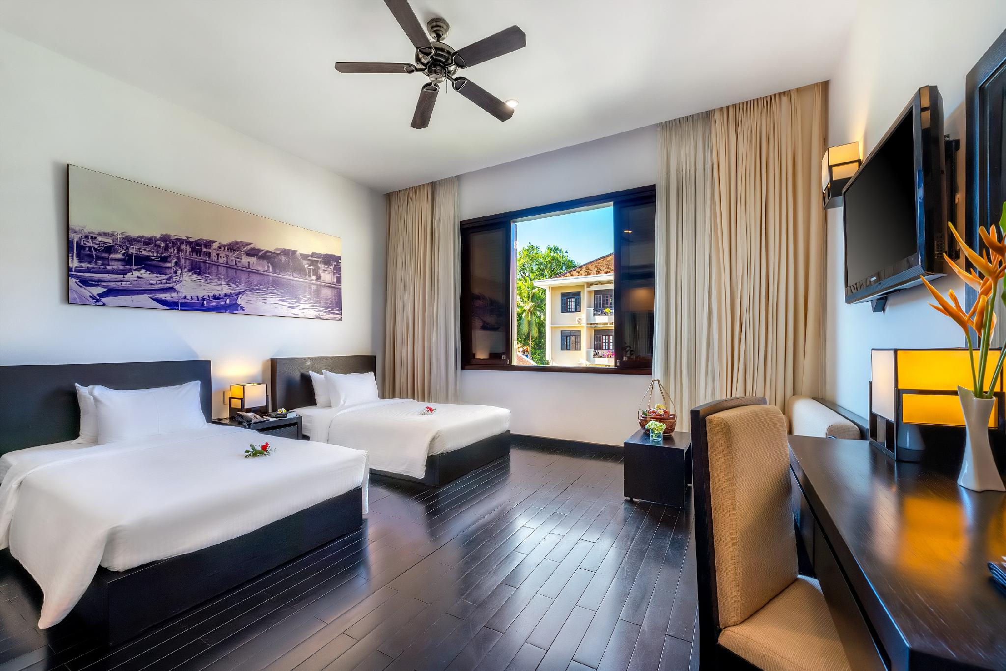 City, Premium, Garden or Pool View