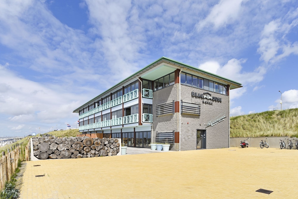 Beachhouse Hotel 1/39