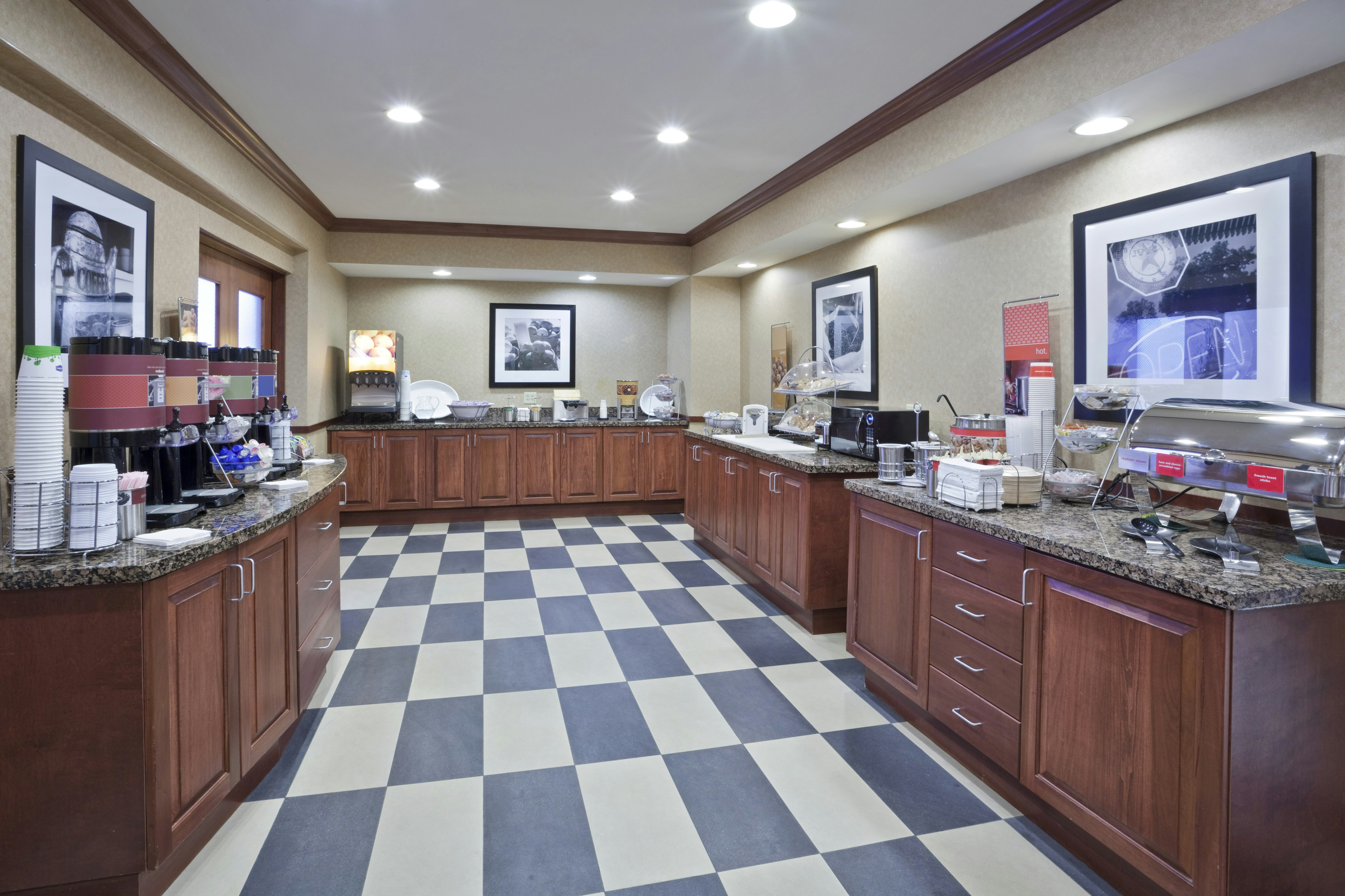 Hampton Inn & Suites Toledo-Perrysburg 3/50
