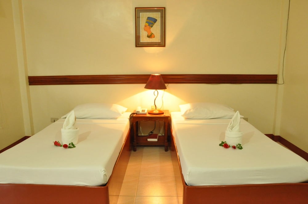 CASA PILAR BEACH RESORT 20/35