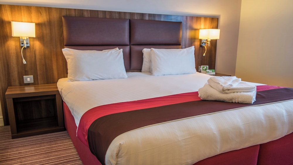 Holiday Inn Milton Keynes East M1 Jct 14 17/50