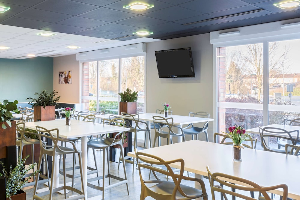Sure Hotel By Best Western St-Amand-Les-Eaux 23/28