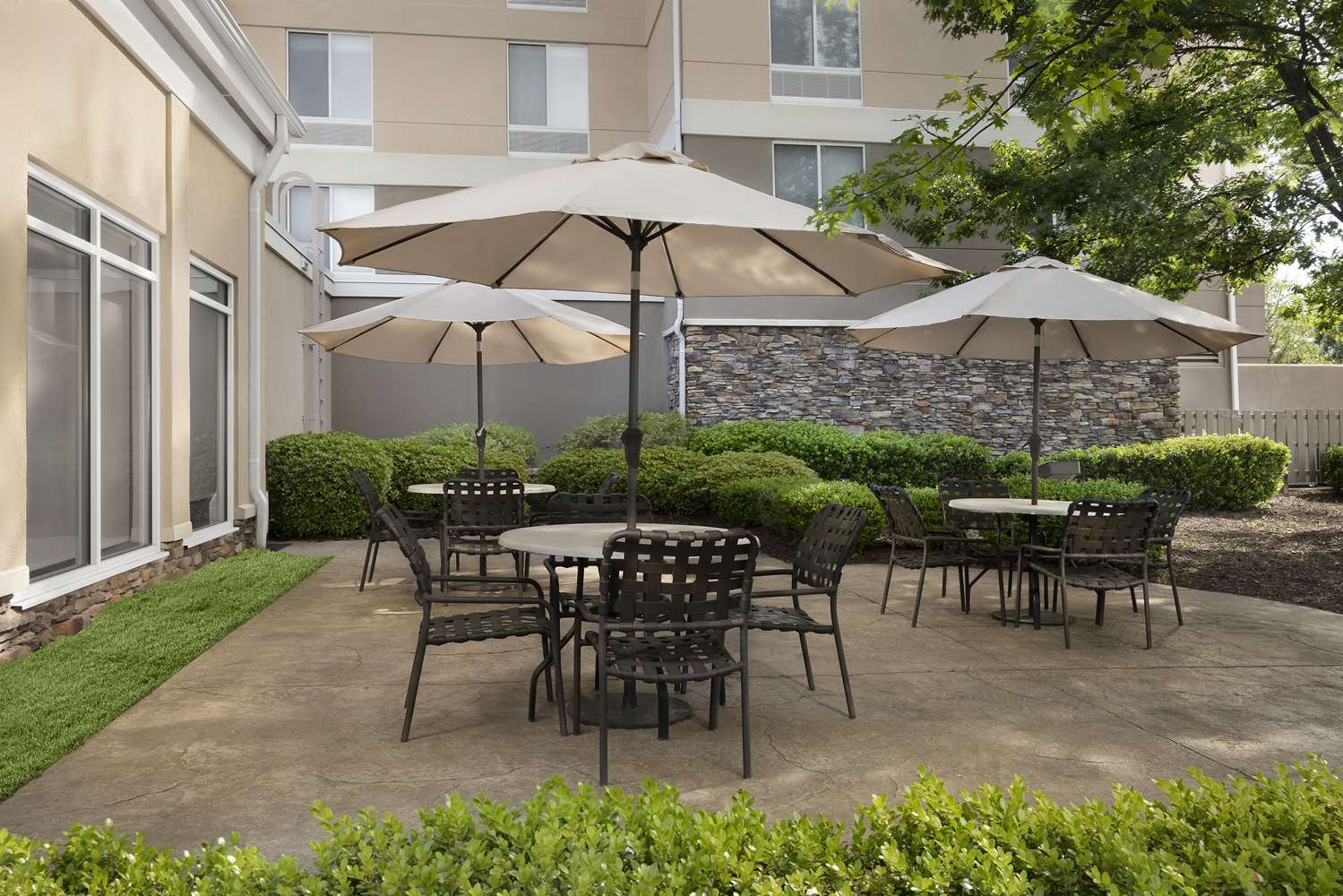Hilton Garden Inn Raleigh Capital Blvd I-540 38/49