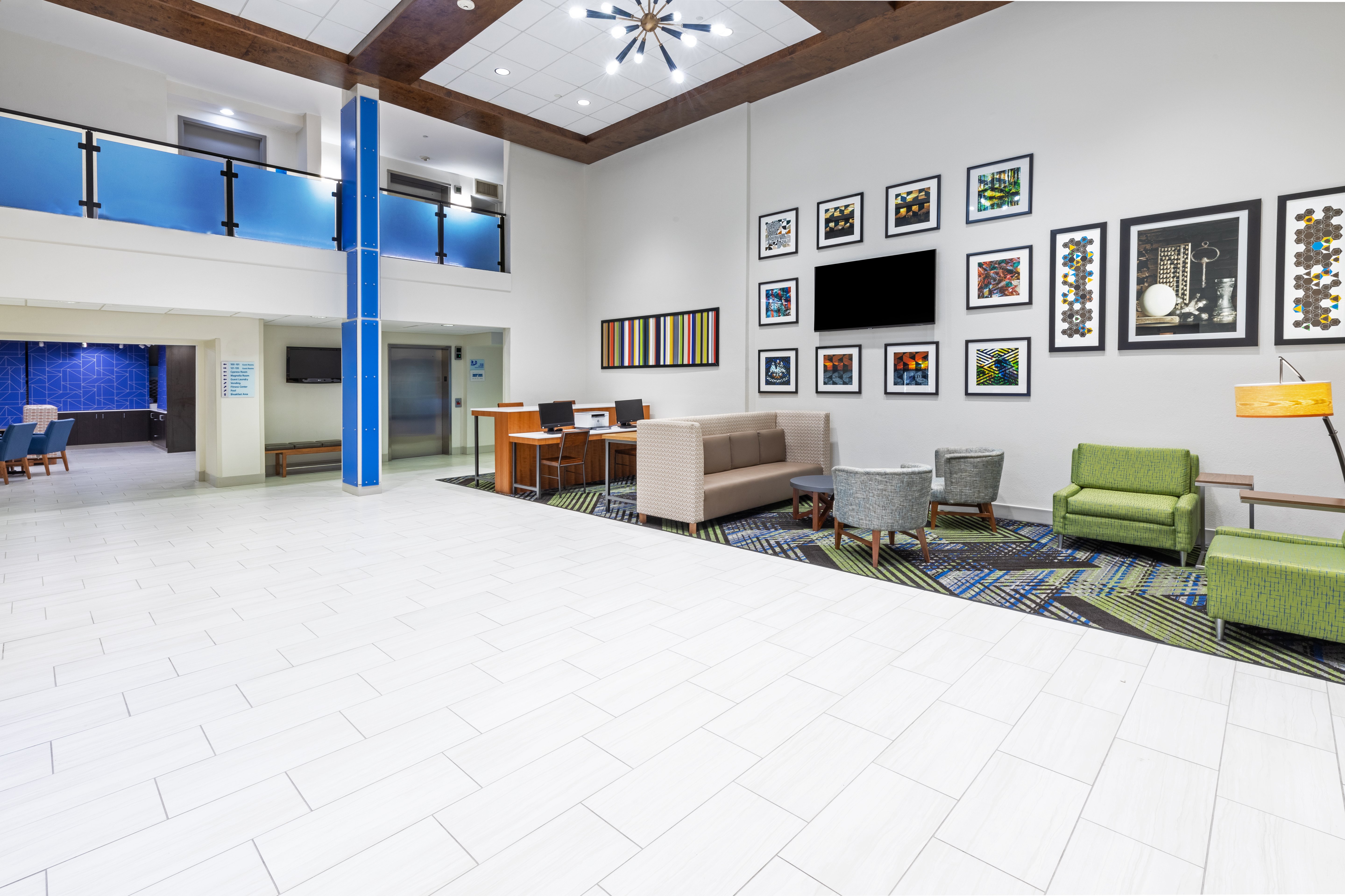 Holiday Inn Express & Suites Sulphur (Lake Charles) 35/50