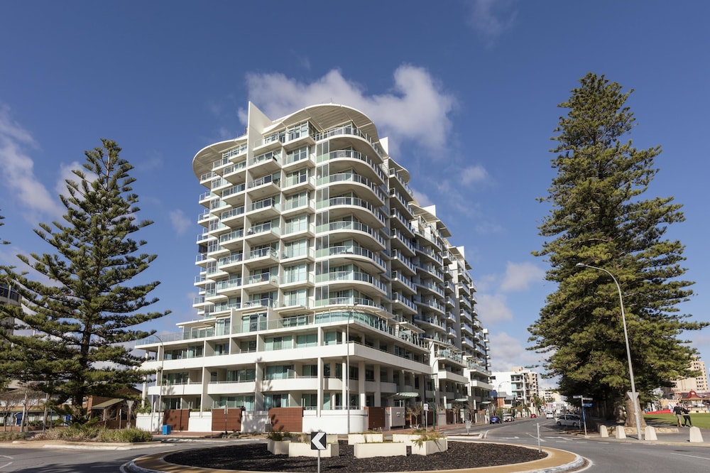 Oaks Glenelg Liberty Suites، أديليد 8/80