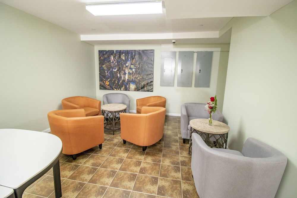 Canal Loft Hotel 46/53