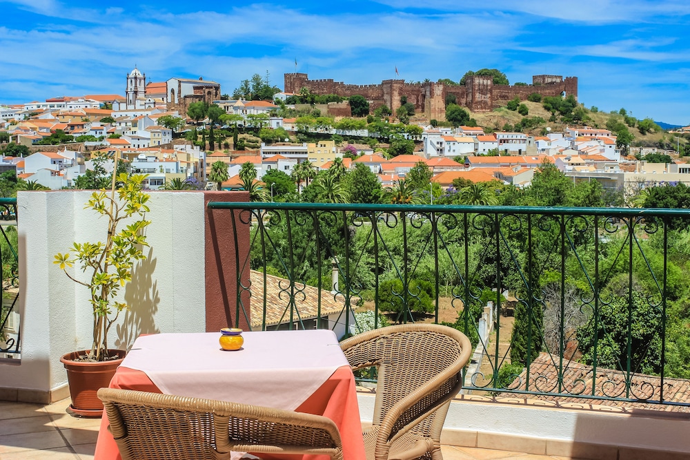 Colina Dos Mouros Hotel 47/60