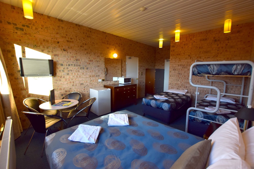 Alpine Resort Motel 24/50