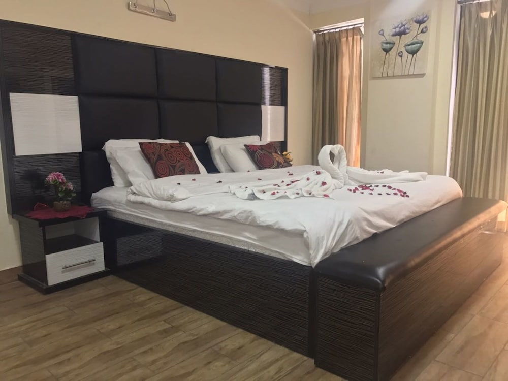 Ahla Tlah SeaView Hotel 12/48