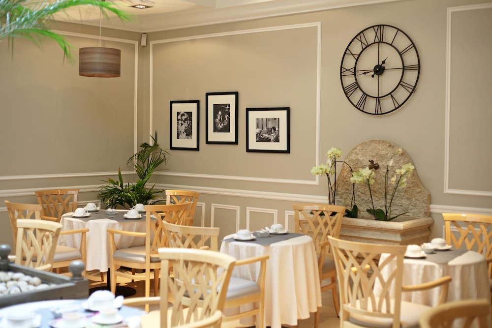 HOTEL CENTRAL SAINT GERMAIN 30/47