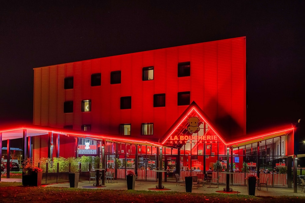 KYRIAD PRESTIGE PAU - ZENITH - PALAIS DES SPORTS 1/54