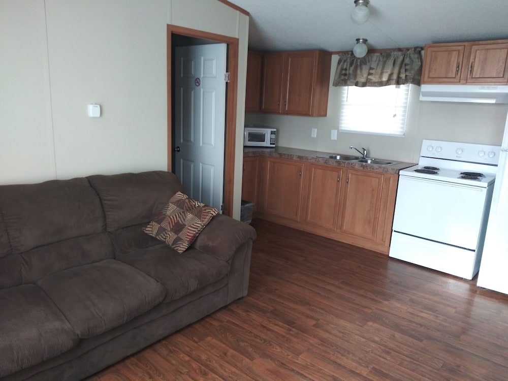 Cotulla Mobile Home 14/40
