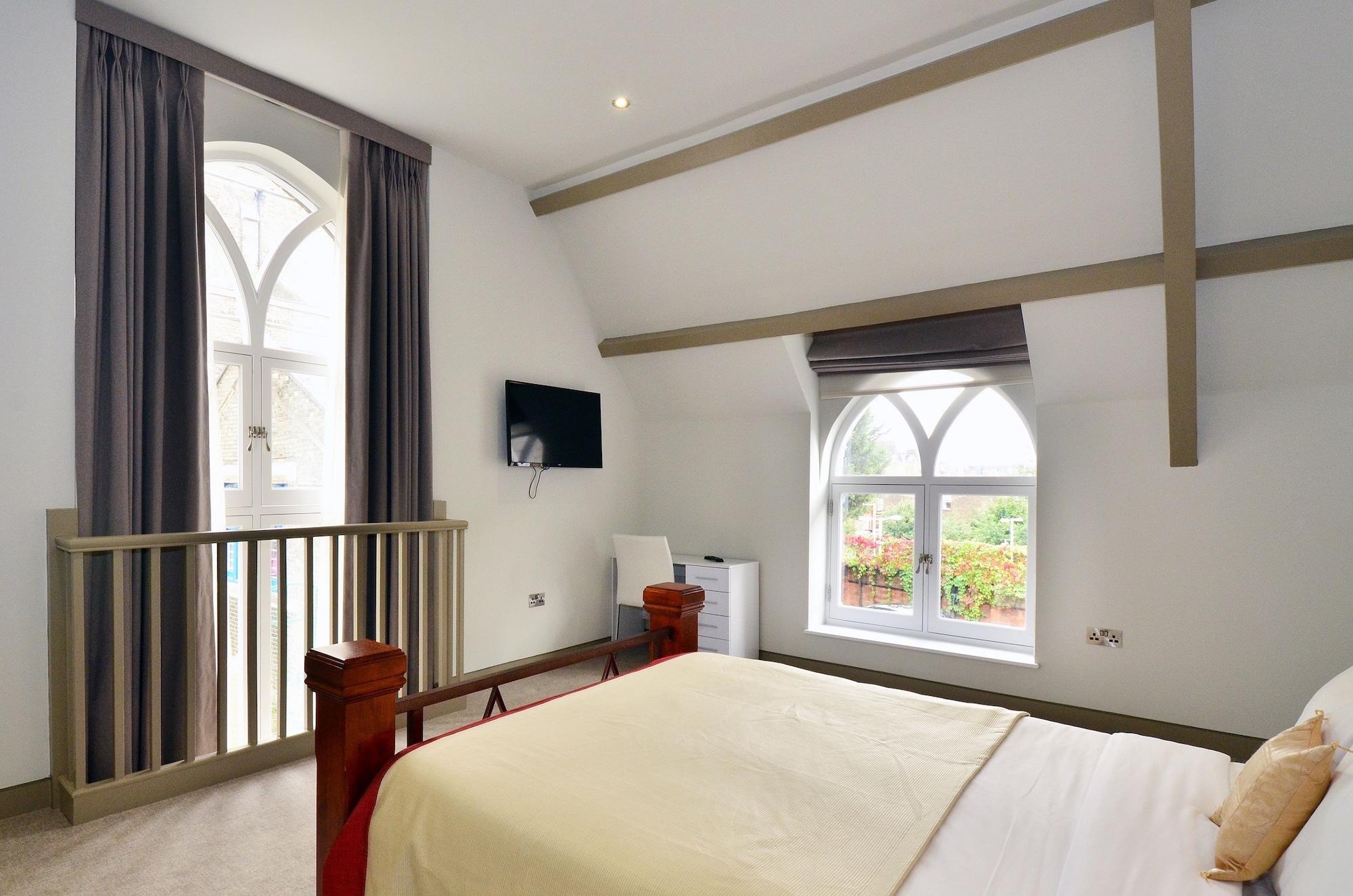 LUXURY, STUDIO, DOUBLE BED, SOFA