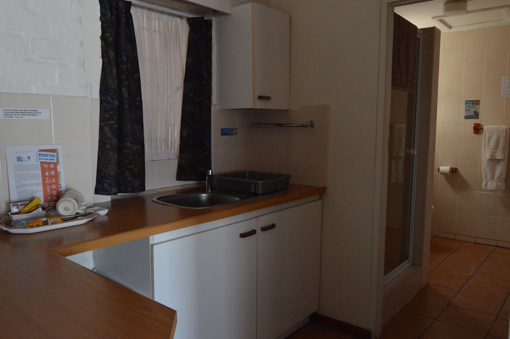 Aqua Marine Guest House 8/67
