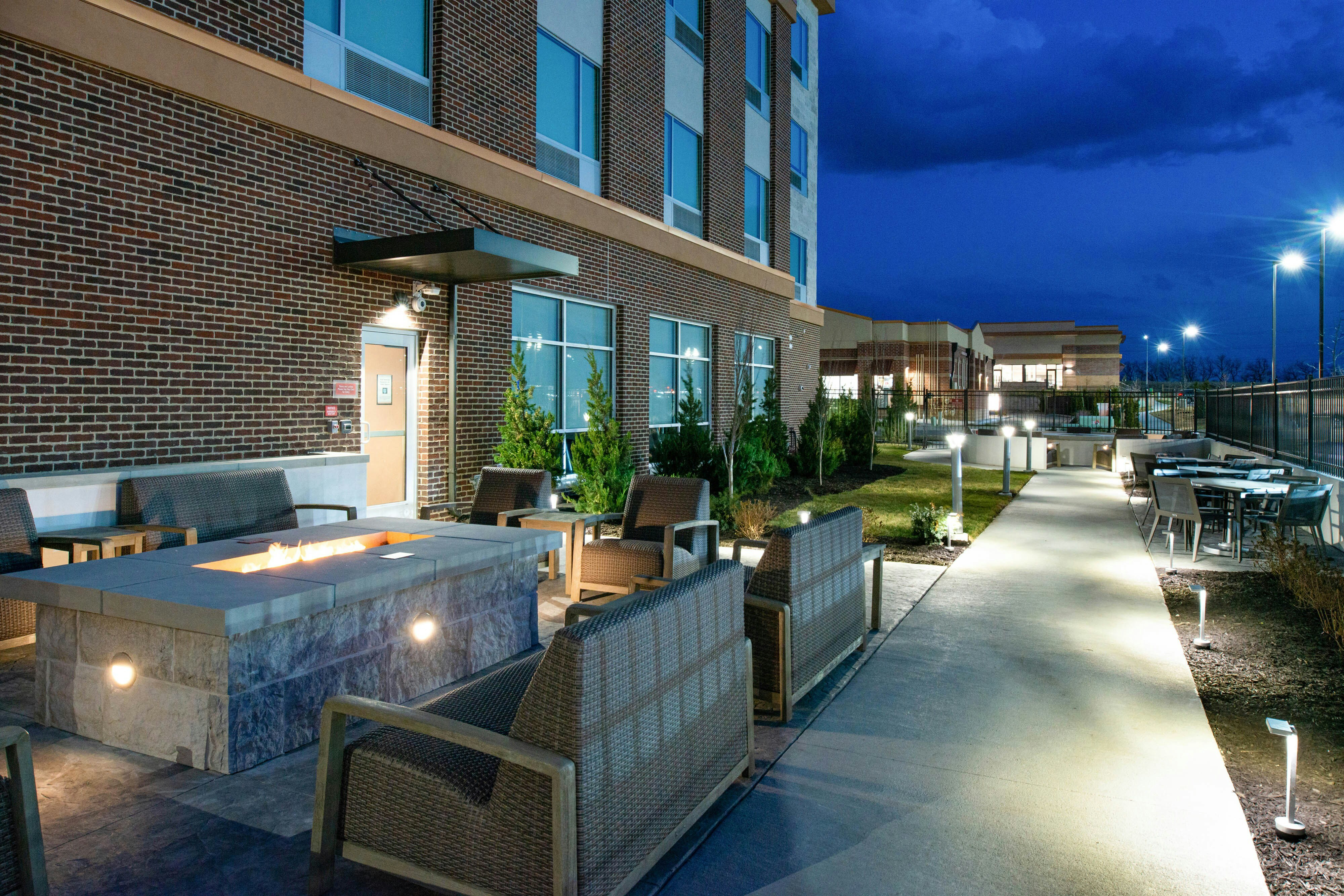 Four Points by Sheraton Kansas City Olathe 5/14
