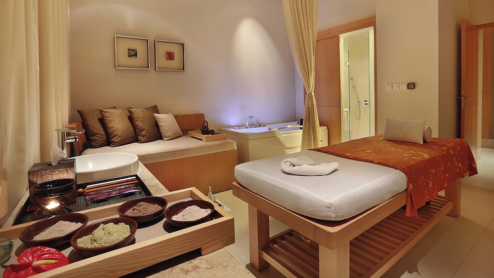 The Stones Hotel Legian Bali Autograph Collection 34/75