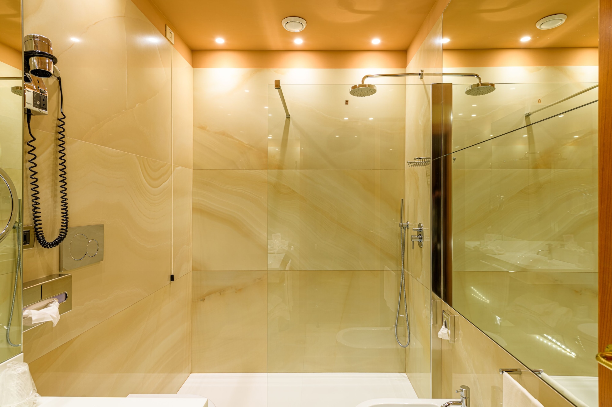 غرفة مفردة بسرير كوين، Hotel Sant' Anna 7/7