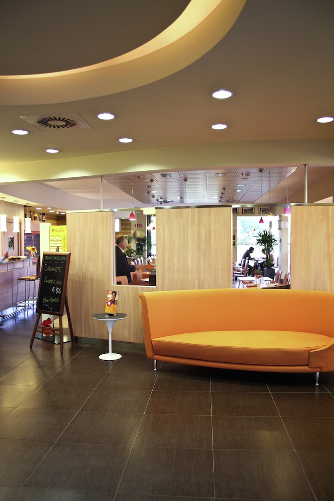 Ibis Como 12/64