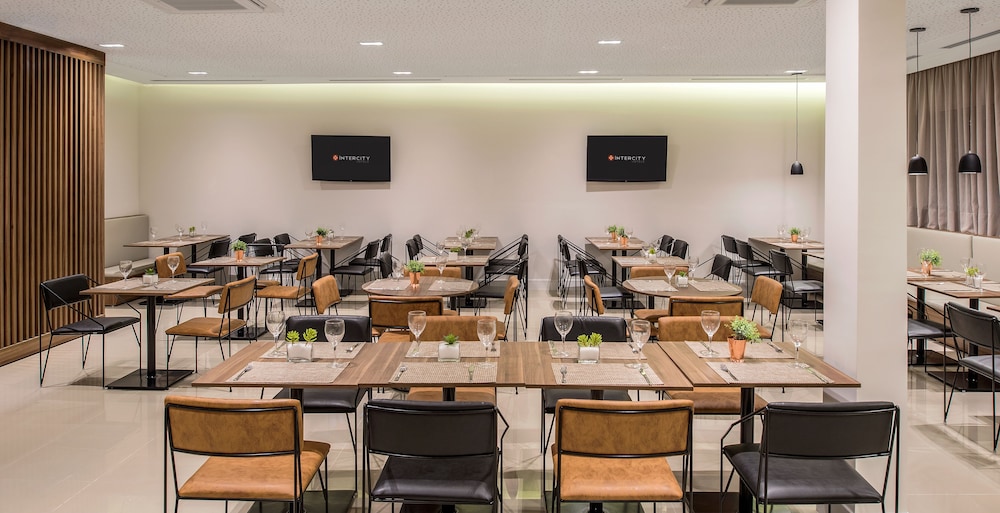 Intercity Patio Pinda Hotel & Resort 49/61