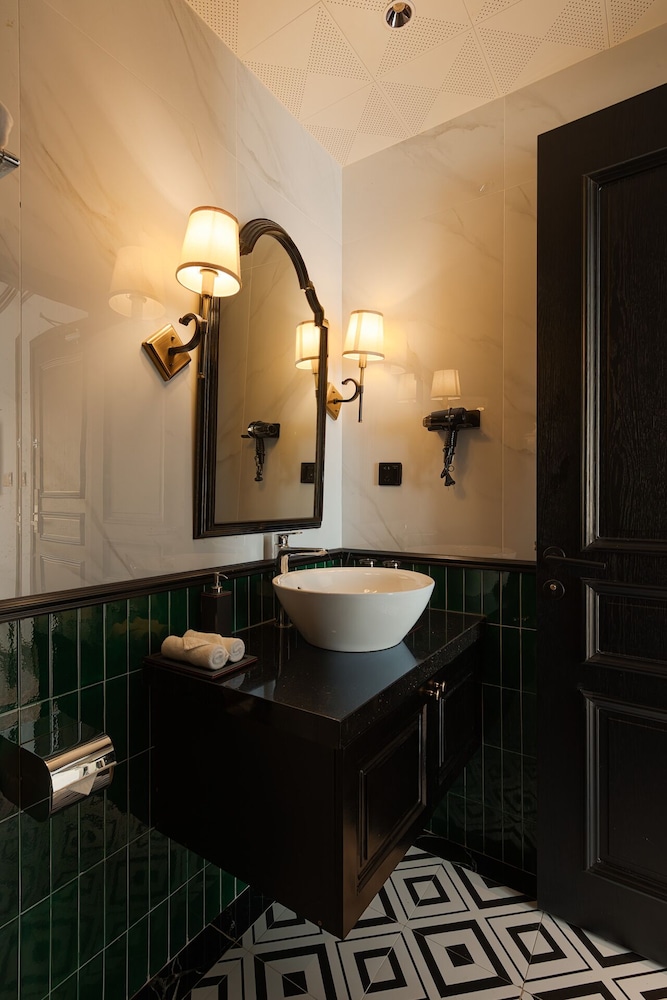 C'Lau Hotel Ninh Binh - A Gem Nestled in Ancient Quarter 50/50