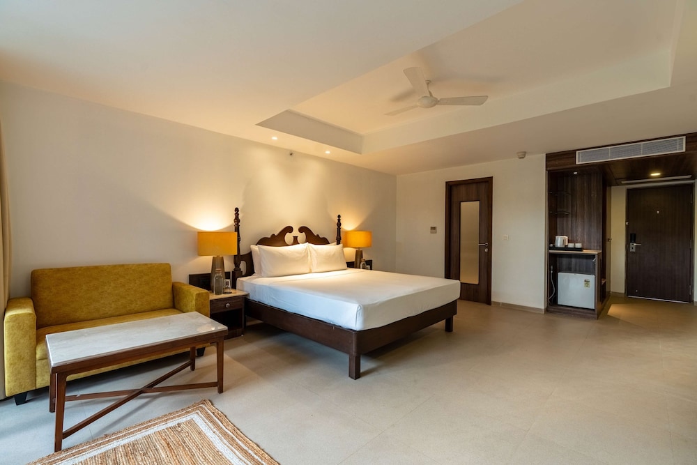 Mandrem Beach Resort, a member of Radisson Individuals Retreats 25/54