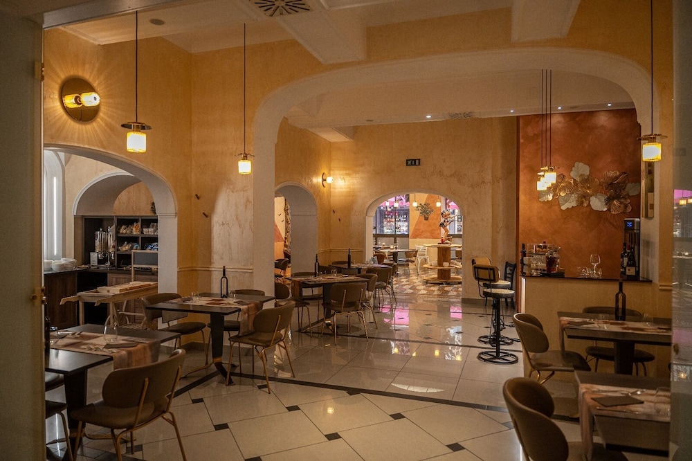 Hotel Roma 35/50
