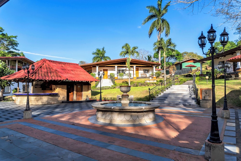 Hotel Martino Spa and Resort 24/50
