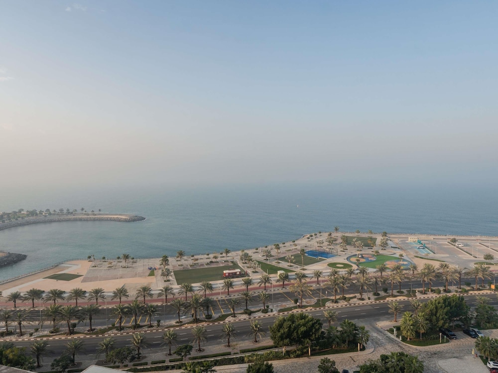 Movenpick Resort Al Marjan Island 41/42