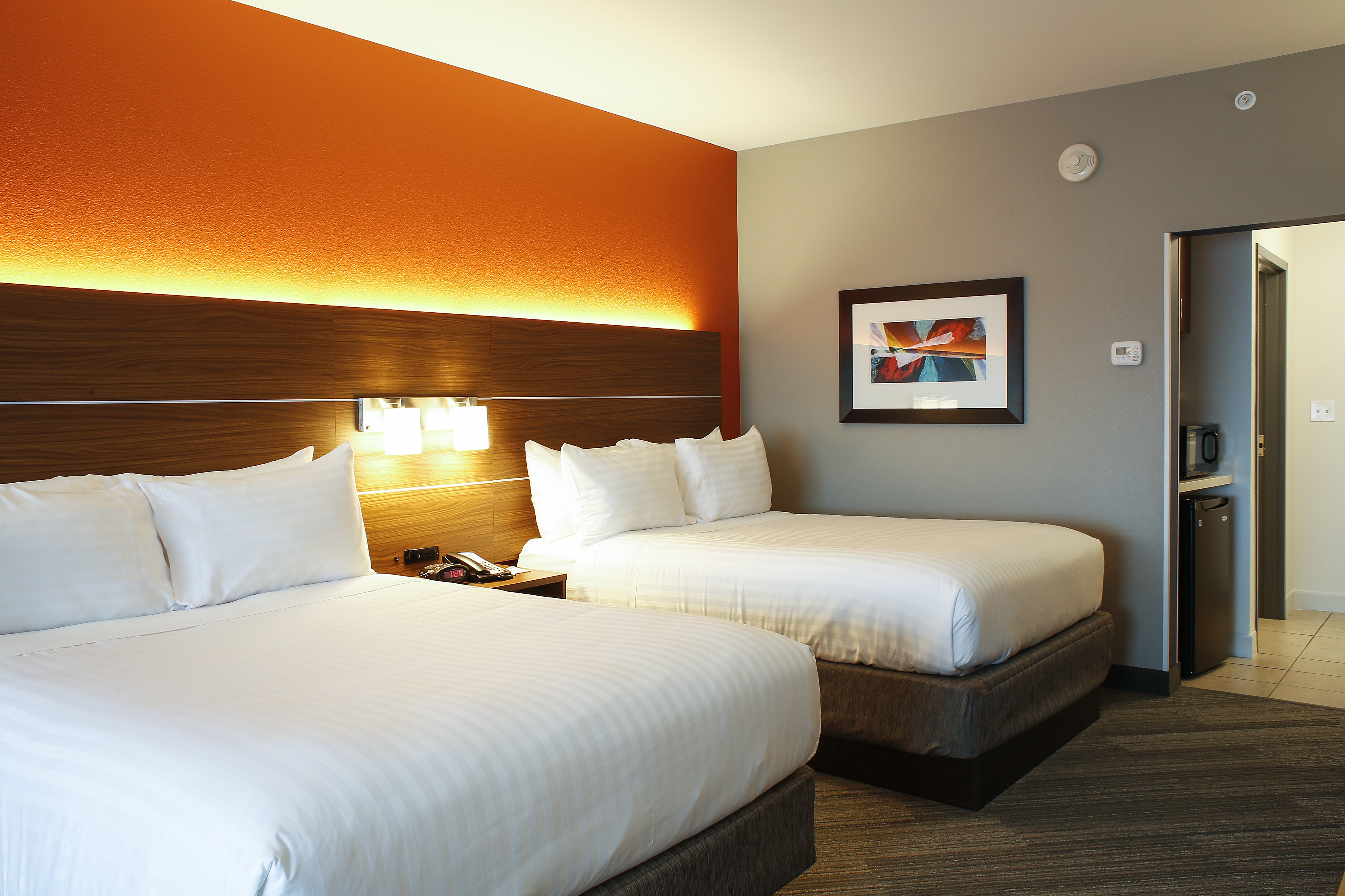 Holiday Inn Express And Suites Louisville Downtown 21/71