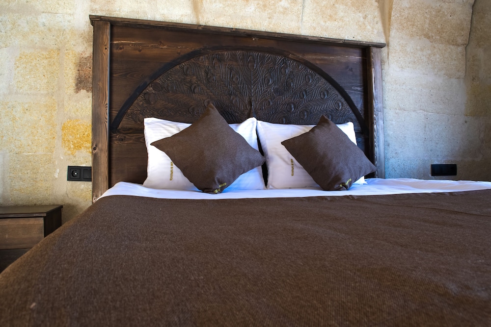Ages In Cappadocia 21/50