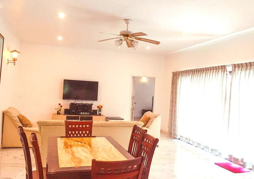 Baan Golden Resort 25/50