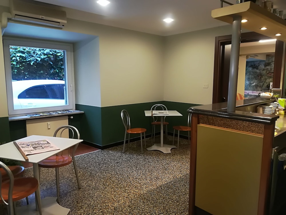 Assarotti Hotel 40/52