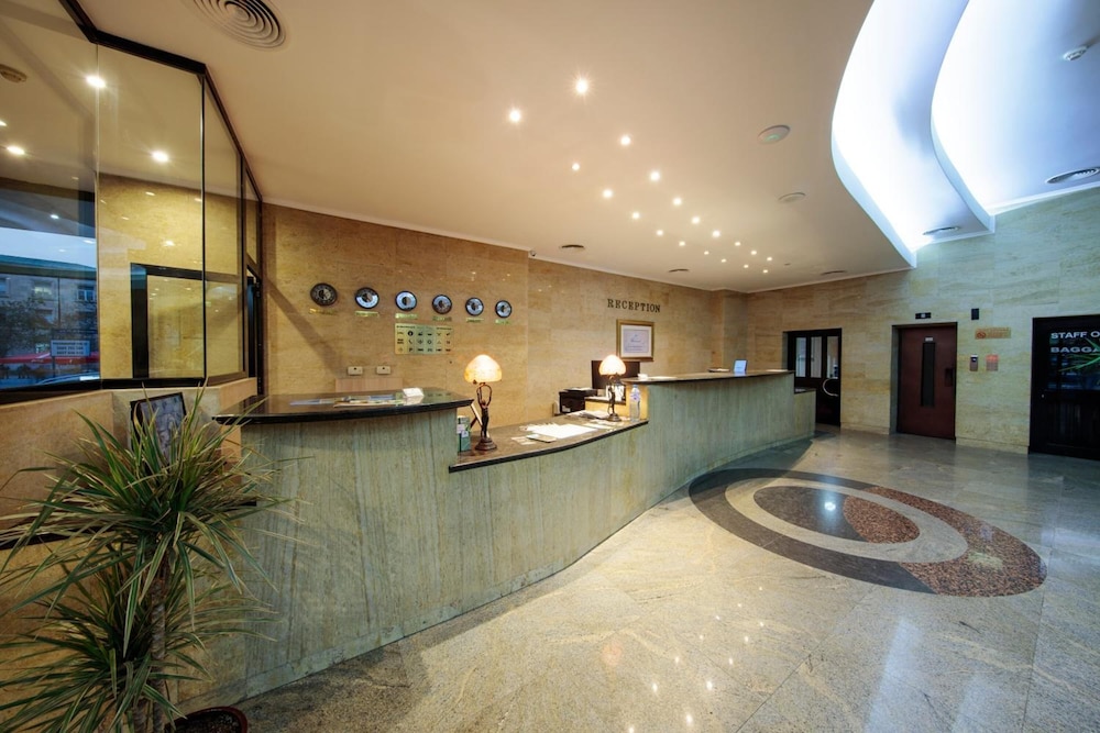 Danube Plaza Hotel 12/76