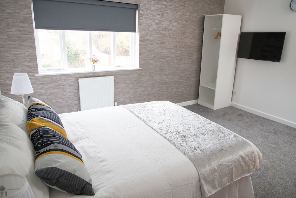 TLK Apartments and Hotel 24/50