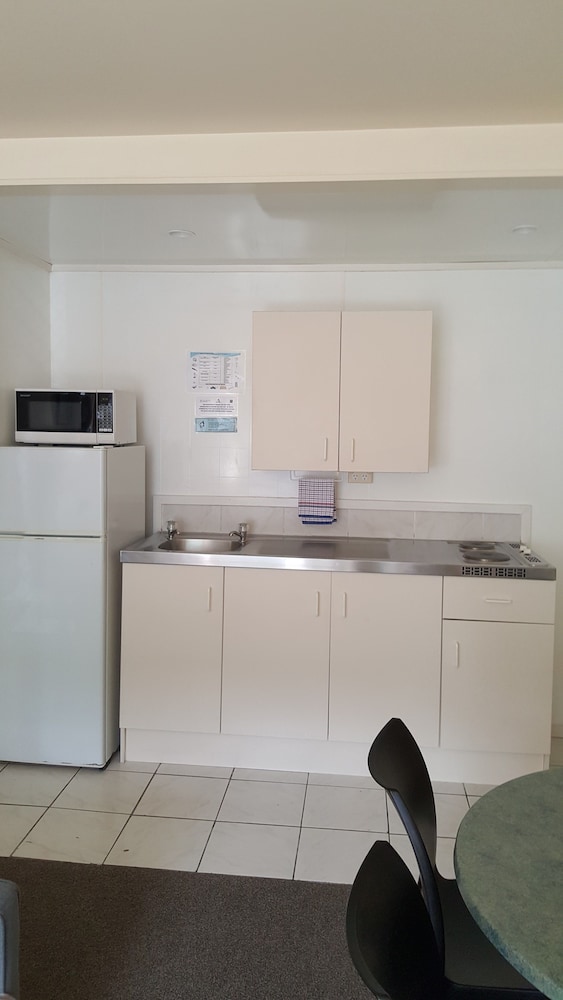 Auckland North Shore Motels & Holiday Park 5/56