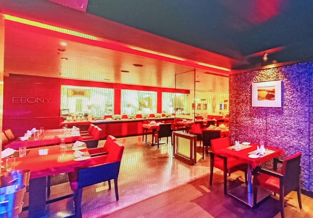 St Laurn Business Hotel 13/15