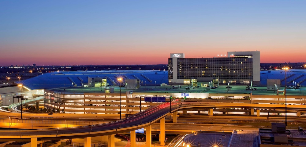 Grand Hyatt DFW 55/64