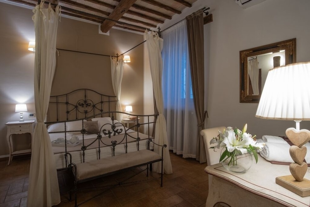Relais Borgo San Faustino 25/50