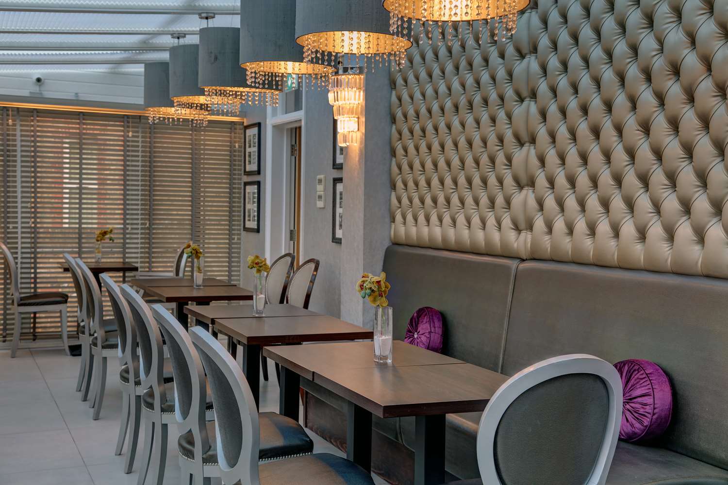 Spark by Hilton London Chiswick 35/45
