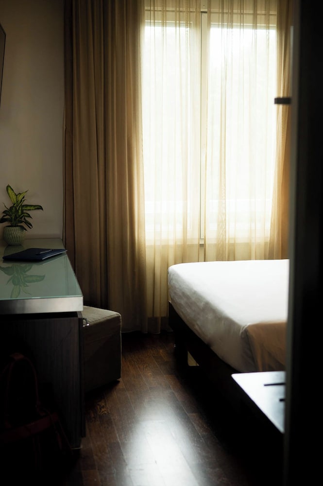 Axolute Comfort Hotel 11/50