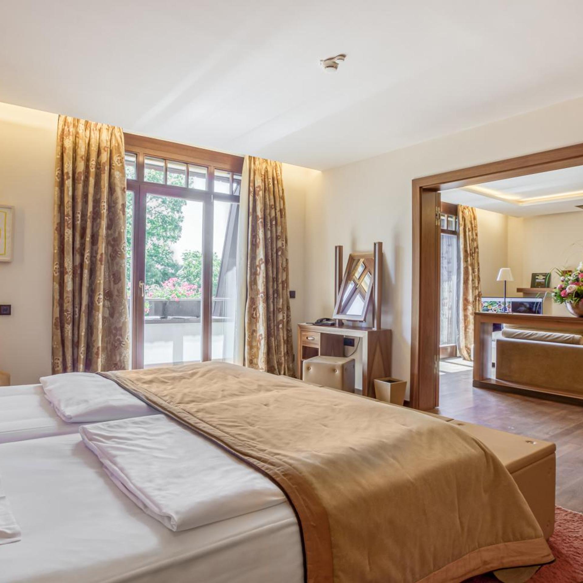 Spa, Deluxe, Suite