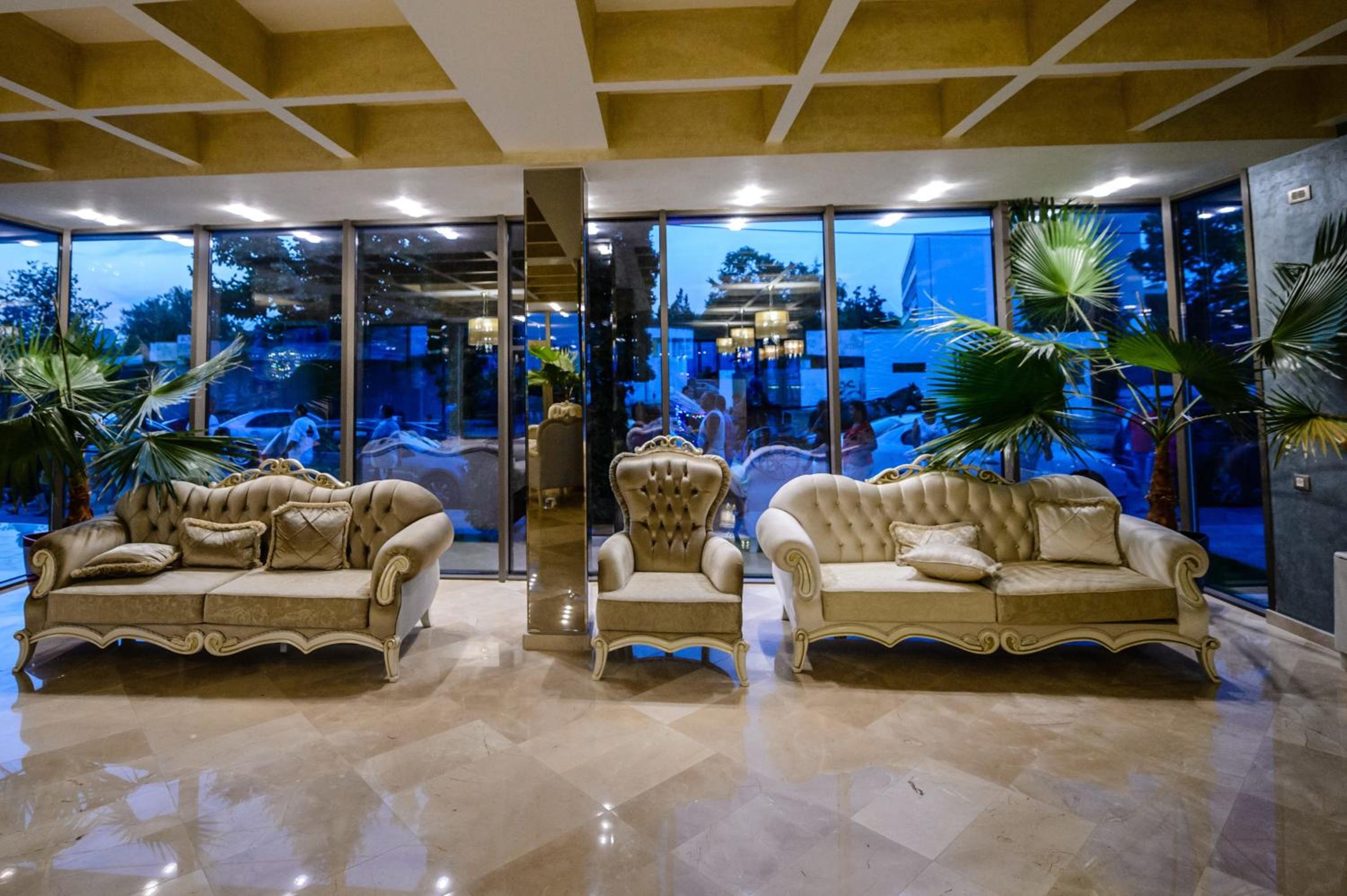 Turquoise Hotel 30/50