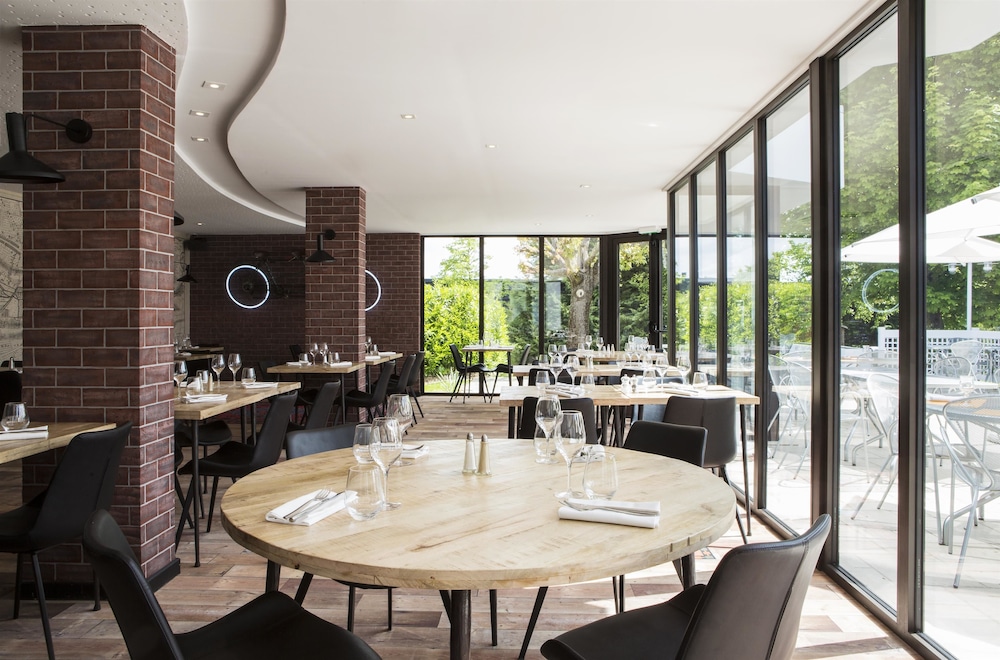 Golden Tulip Troyes 33/50