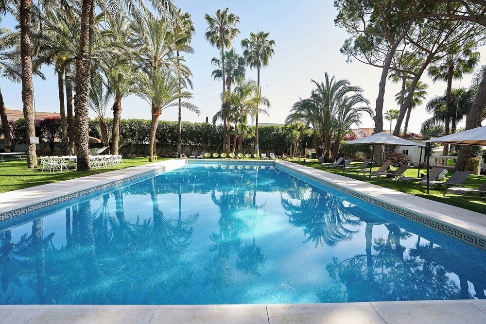 Resort Oasis 17/50