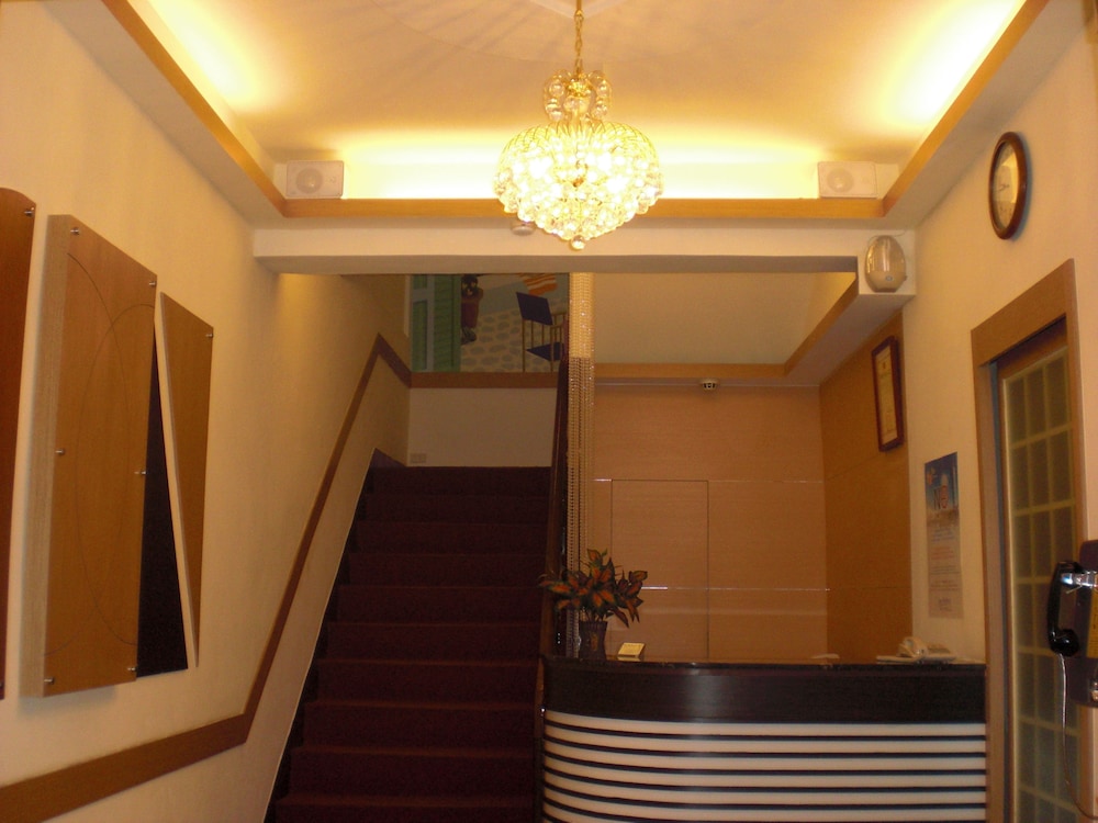 Purple Garden Hotel 19/27